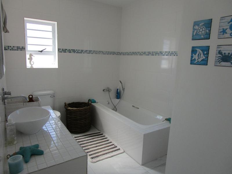 3 Bedroom Property for Sale in Dwarskersbos Western Cape